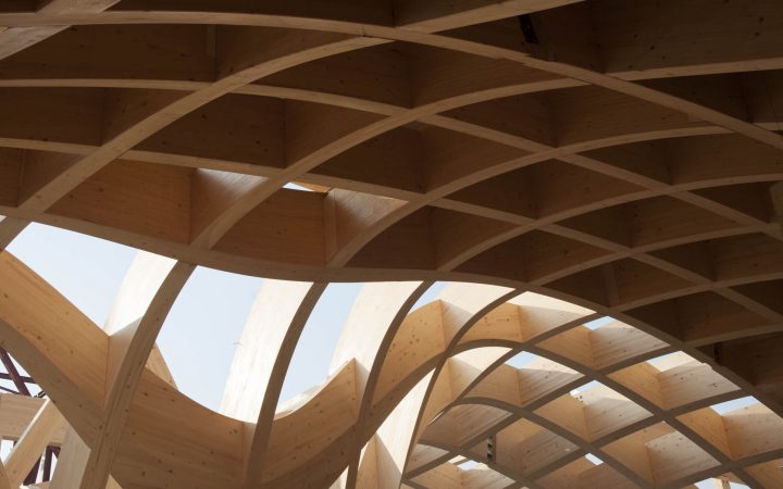 Construction du pavillon France à Milan pour l'exposition universelle de 2015.